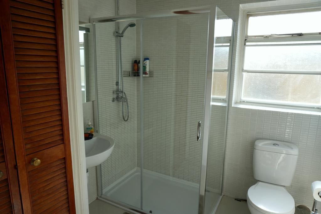 Landor Road London Apartment Room photo
